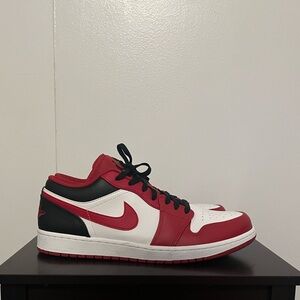 Jordan 1 Low White & Bred